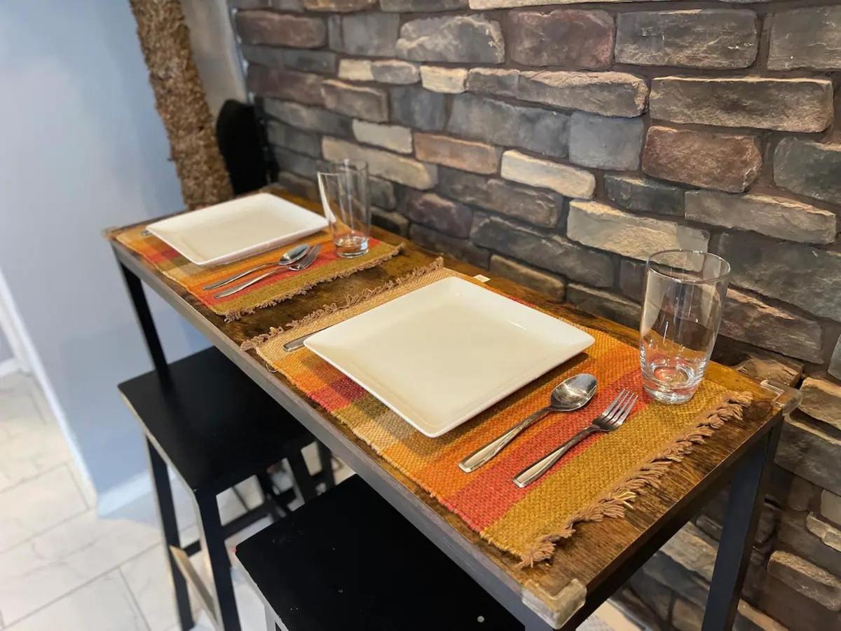 Brooklyn Spacious Space With Private Entrance, Bathroom, & Backyard - Full-Kitchen Ню Йорк Екстериор снимка